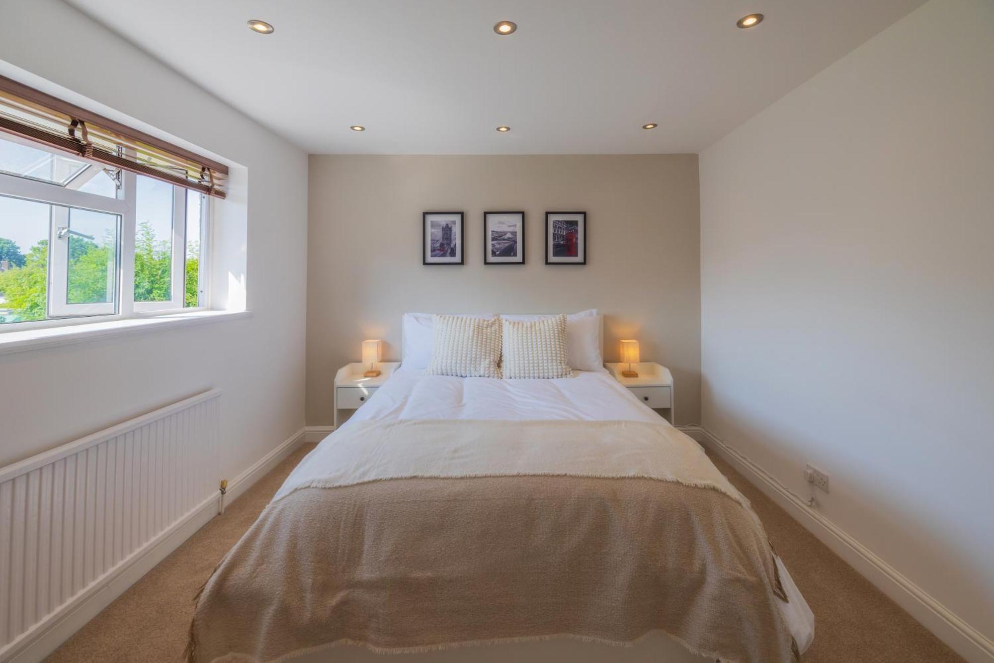 The Secret Garden - West Sussex Holiday home *