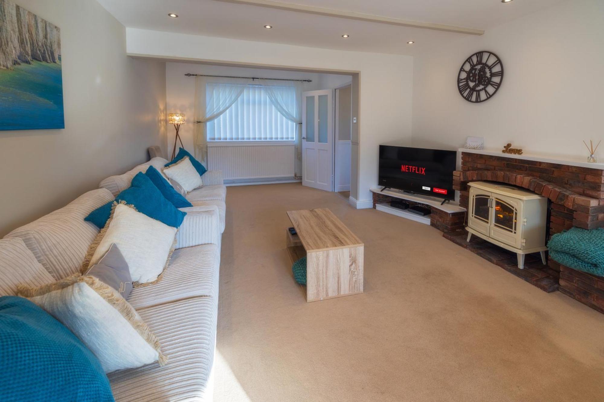 The Secret Garden - West Sussex Holiday home *
